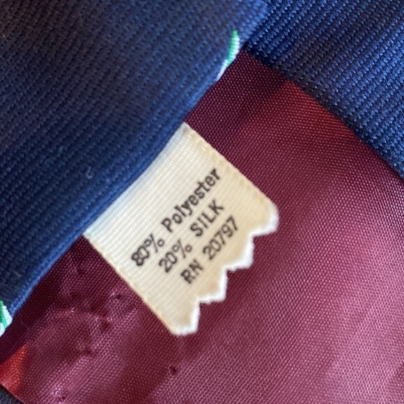 Vintage navy blue  sailboat tie.  Nautical, preppy, academia, oh my. - Picture 4 of 5